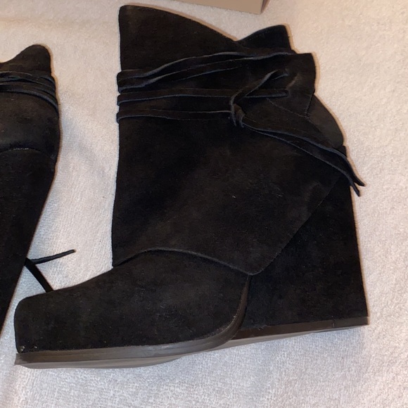 New in Box - BCBG suede wedge boots - Picture 4 of 10